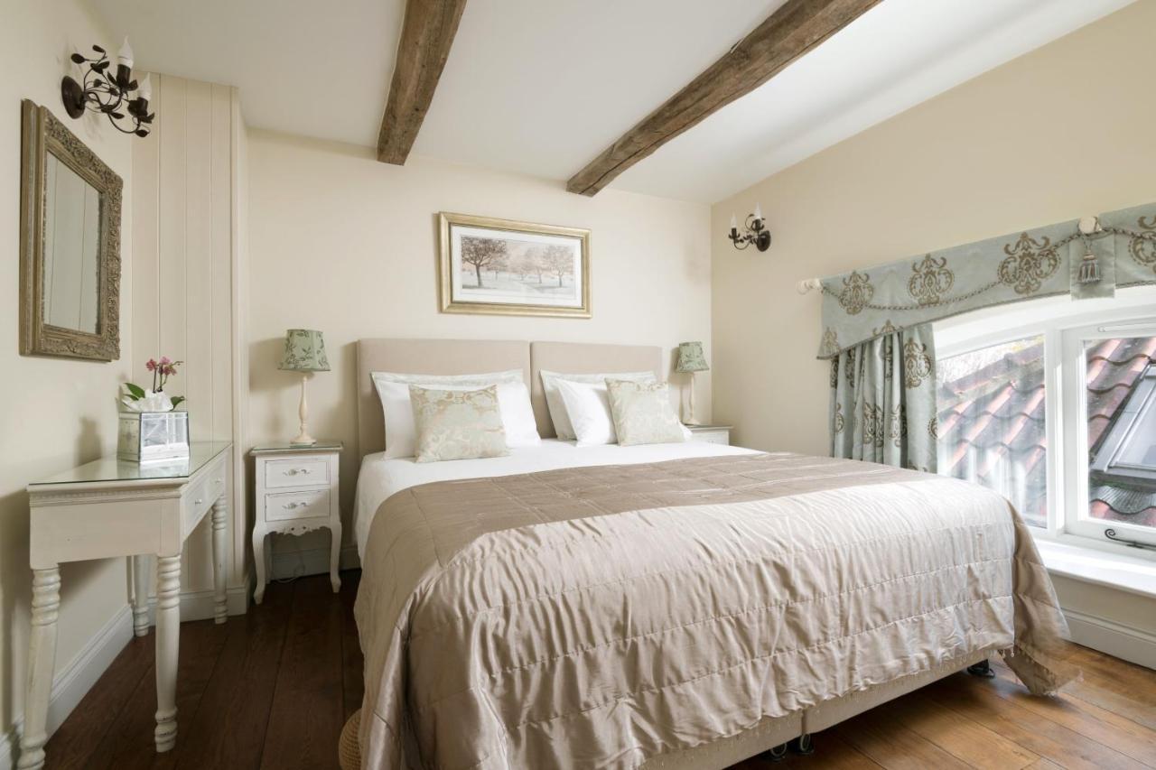 The Dovecote Villa - York — Photos 2